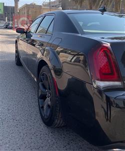 کرایسلەر 300